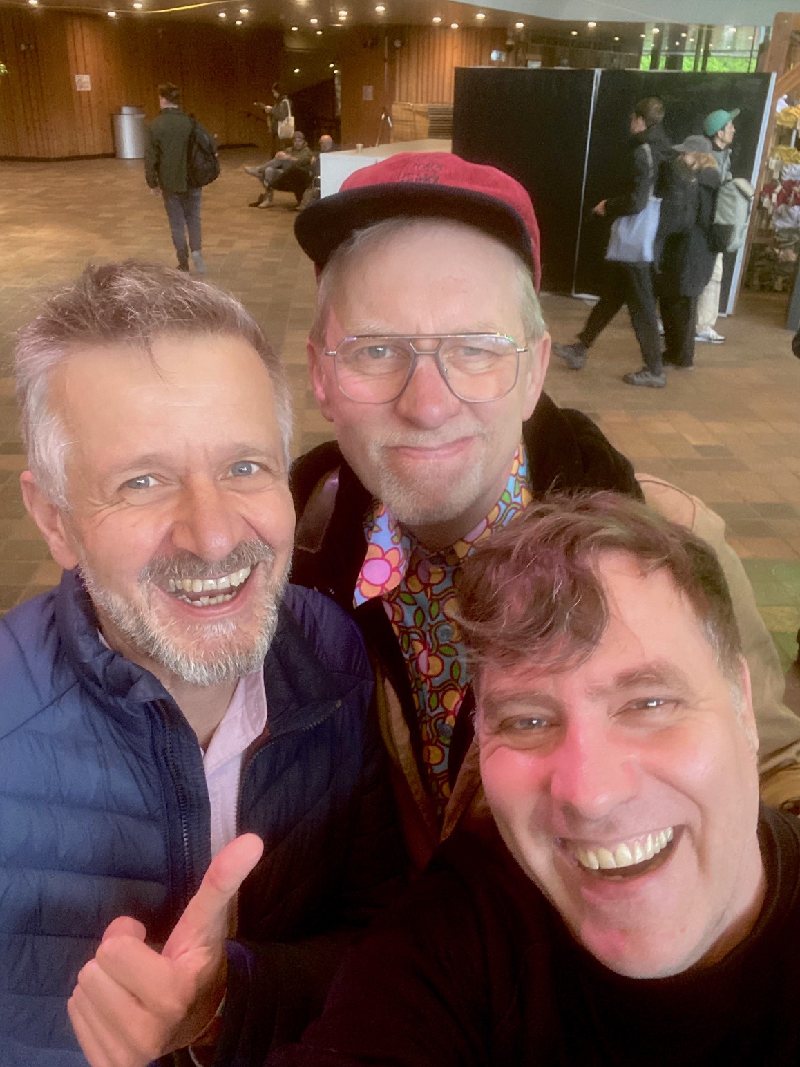 Selfie mit Eric von Musotalk und Andreas Schneider auf der Superbooth 2026