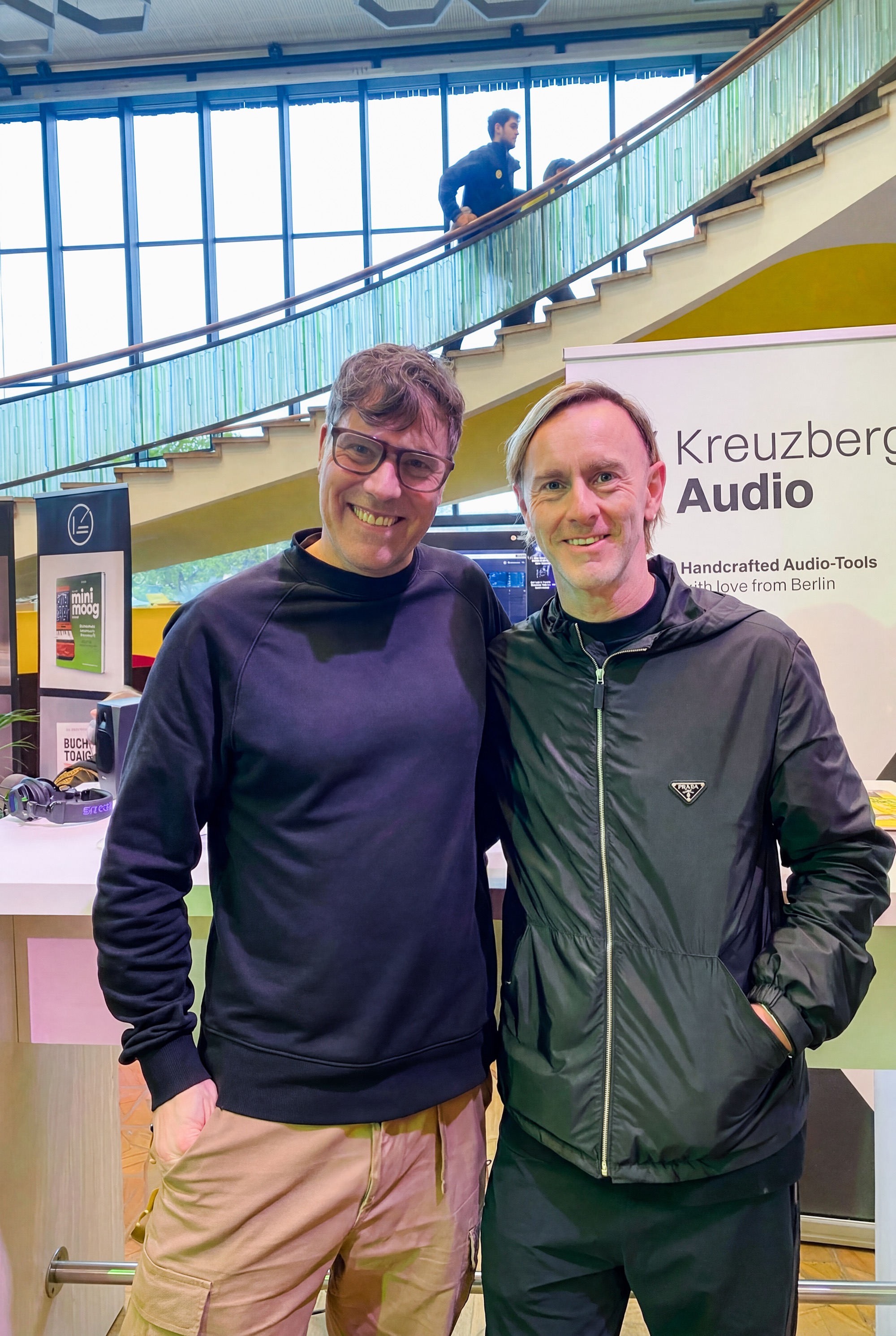 Frank Hahn und Richie Hawtin am Kreuzberg Audio Stand auf der Superbooth 2026